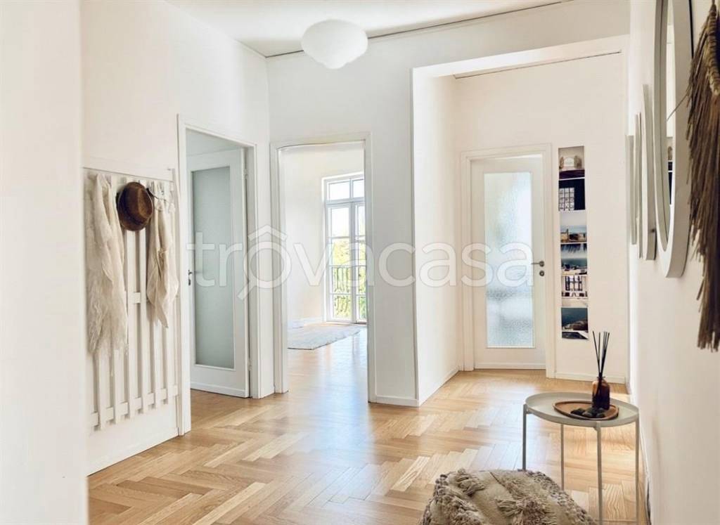 appartamento in vendita a Desenzano del Garda