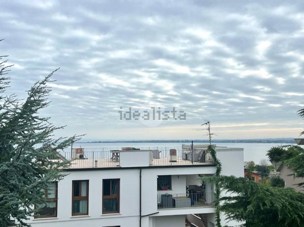 casa indipendente in vendita a Desenzano del Garda