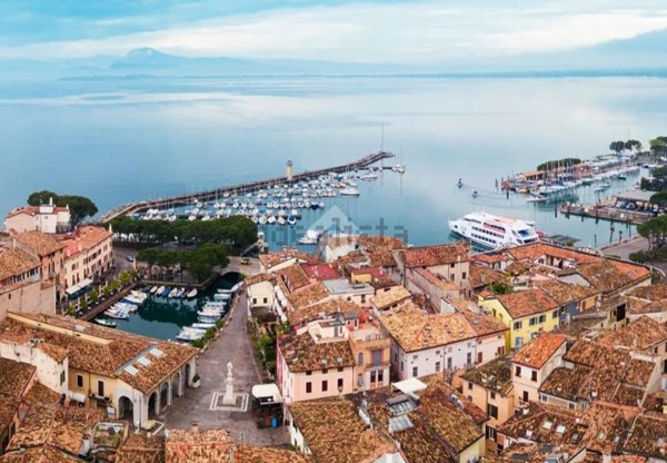 appartamento in vendita a Desenzano del Garda