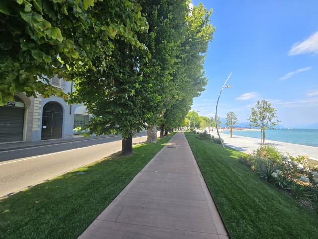 appartamento in vendita a Desenzano del Garda