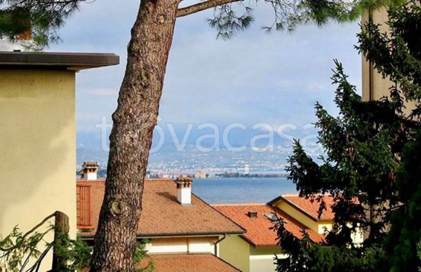 casa indipendente in vendita a Desenzano del Garda