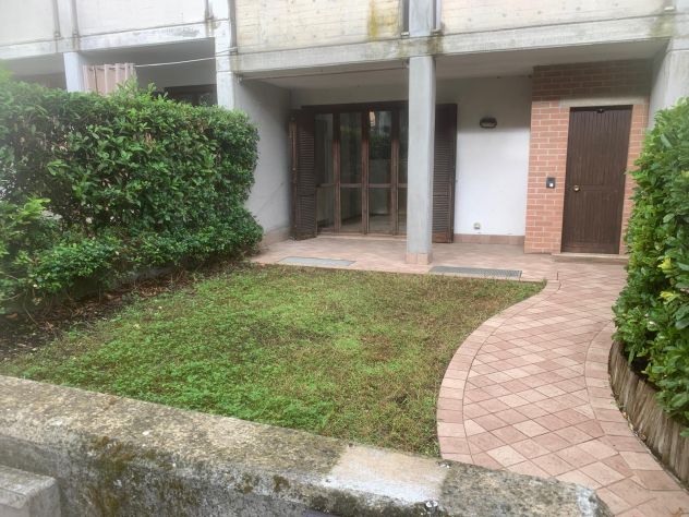 casa indipendente in vendita a Desenzano del Garda