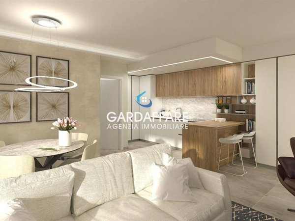 appartamento in vendita a Desenzano del Garda in zona Rivoltella