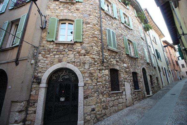 appartamento in vendita a Desenzano del Garda