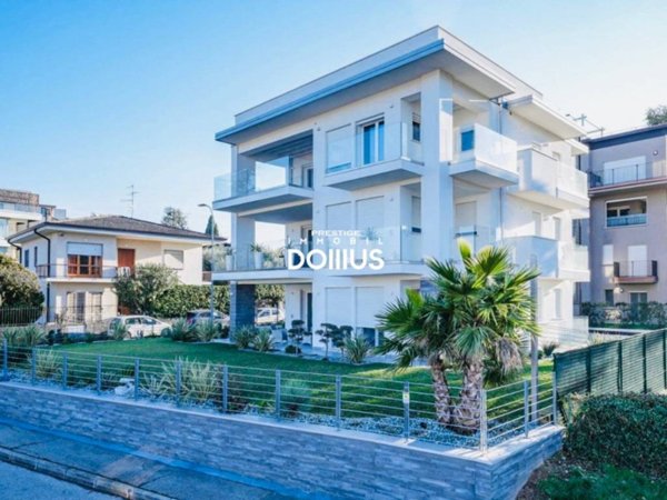 appartamento in vendita a Desenzano del Garda