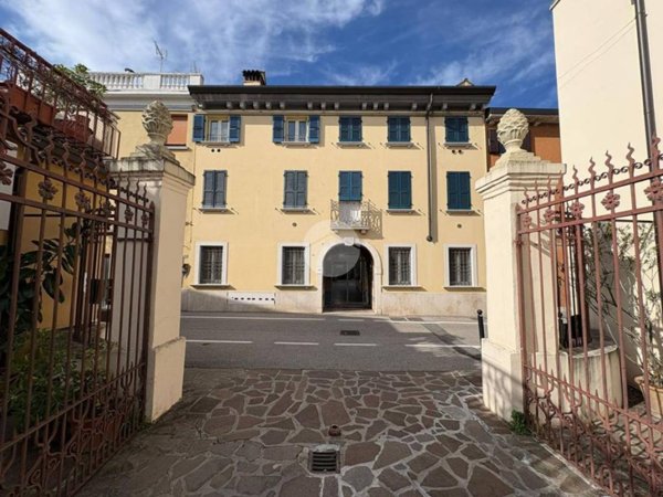 appartamento in vendita a Desenzano del Garda