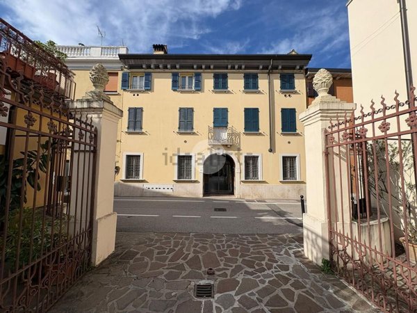 appartamento in vendita a Desenzano del Garda