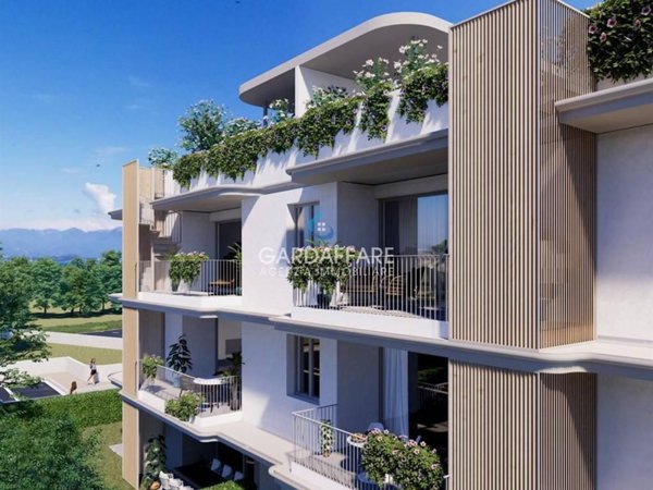 appartamento in vendita a Desenzano del Garda in zona Rivoltella
