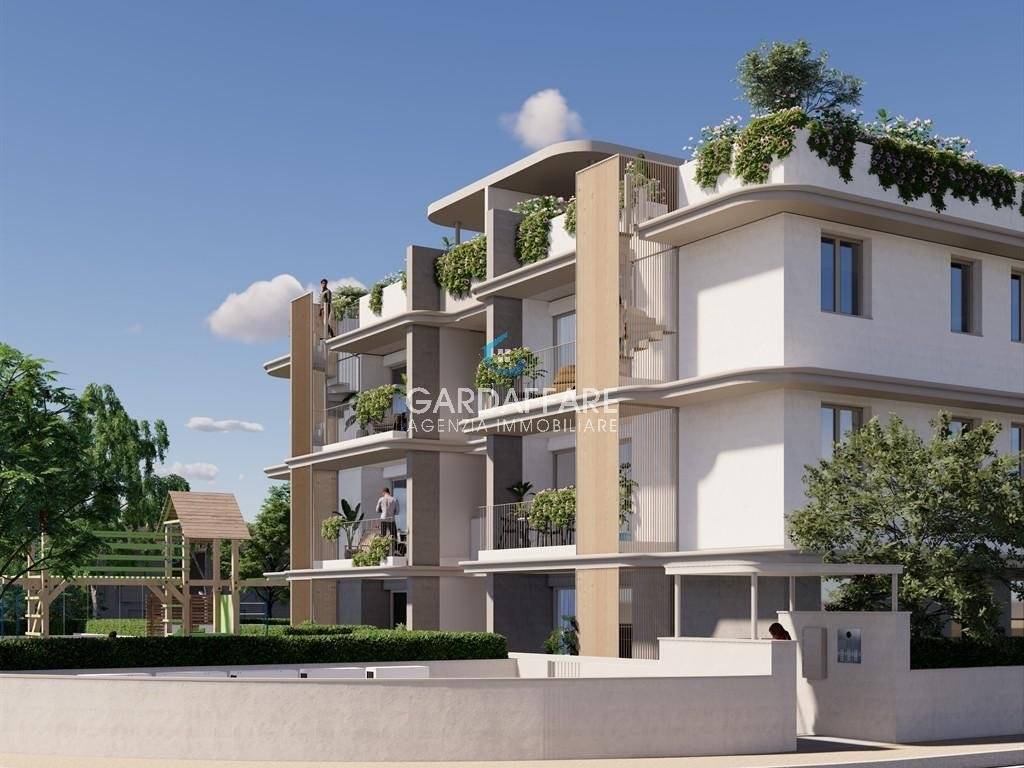 appartamento in vendita a Desenzano del Garda in zona Rivoltella