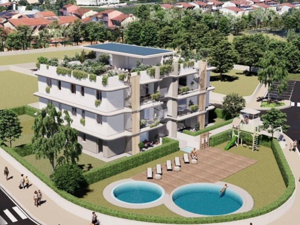 appartamento in vendita a Desenzano del Garda in zona Rivoltella
