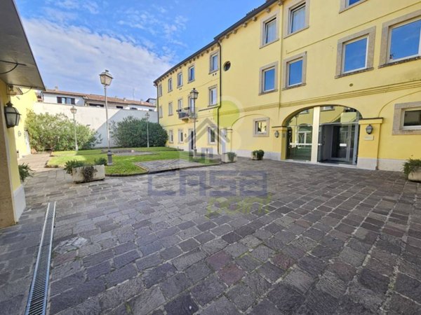 appartamento in vendita a Desenzano del Garda