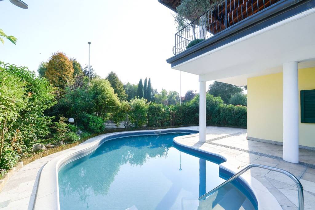 appartamento in vendita a Desenzano del Garda