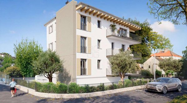 appartamento in vendita a Desenzano del Garda in zona Rivoltella