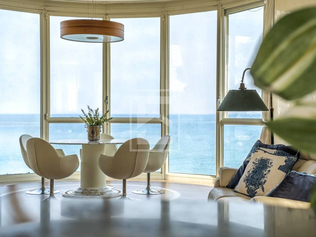 casa indipendente in vendita a Desenzano del Garda