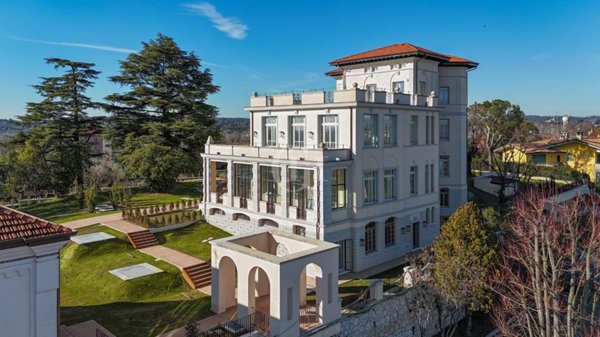 appartamento in vendita a Desenzano del Garda