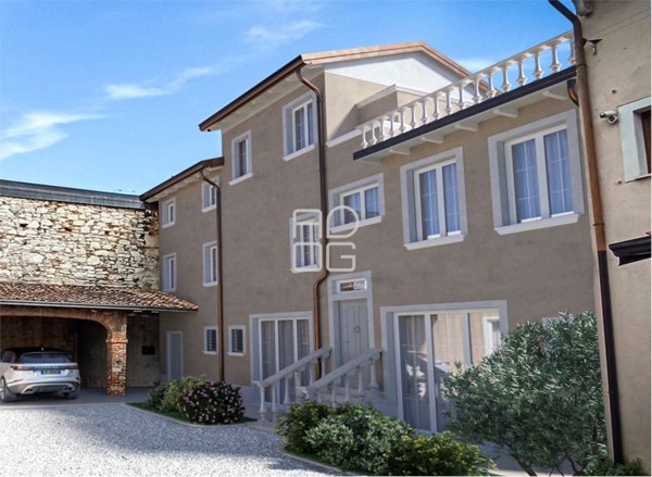 appartamento in vendita a Desenzano del Garda