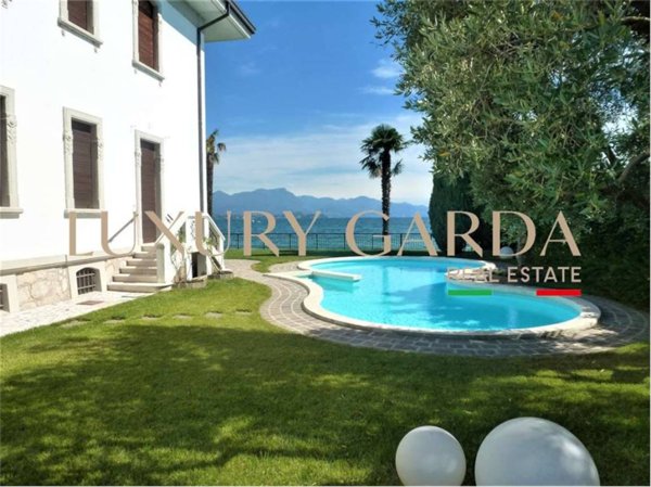 casa indipendente in vendita a Desenzano del Garda
