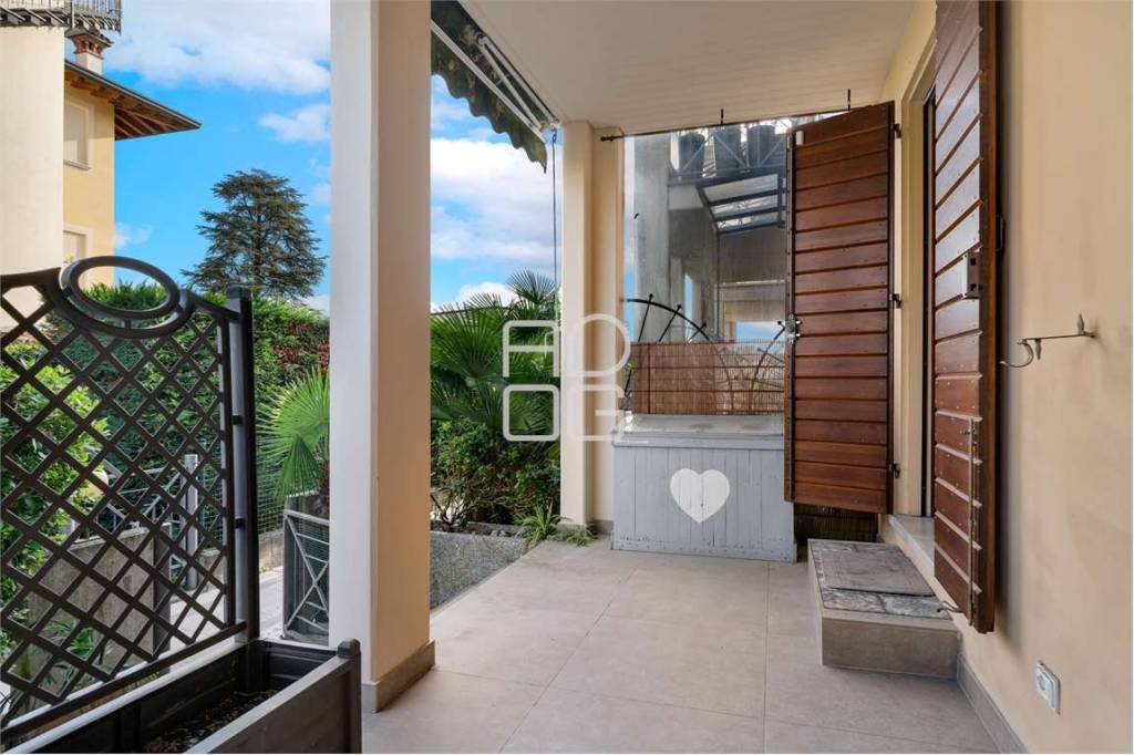 appartamento in vendita a Desenzano del Garda