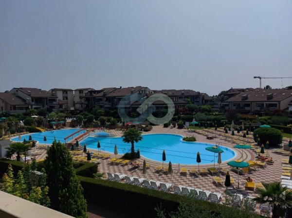 appartamento in vendita a Desenzano del Garda in zona Rivoltella