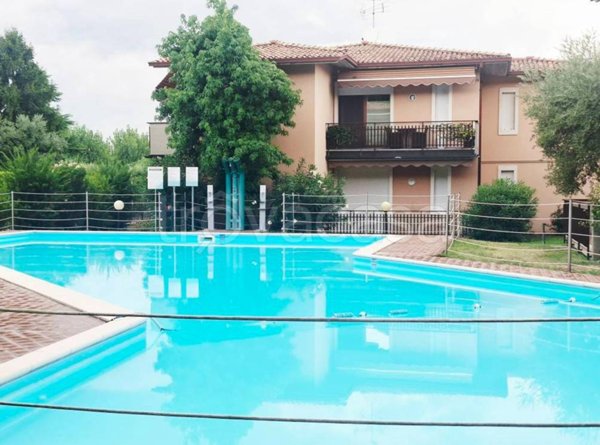 appartamento in vendita a Desenzano del Garda in zona Rivoltella