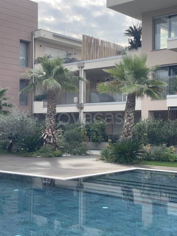 appartamento in vendita a Desenzano del Garda