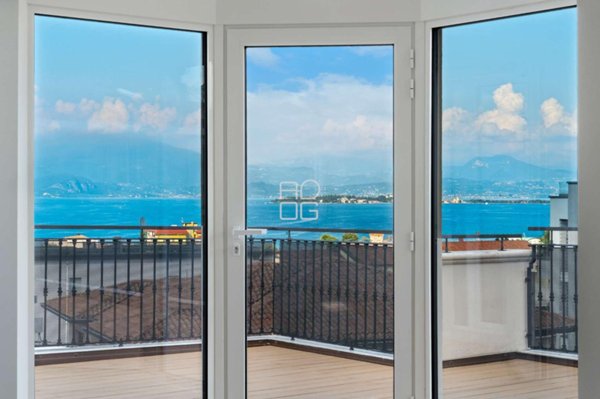 appartamento in vendita a Desenzano del Garda