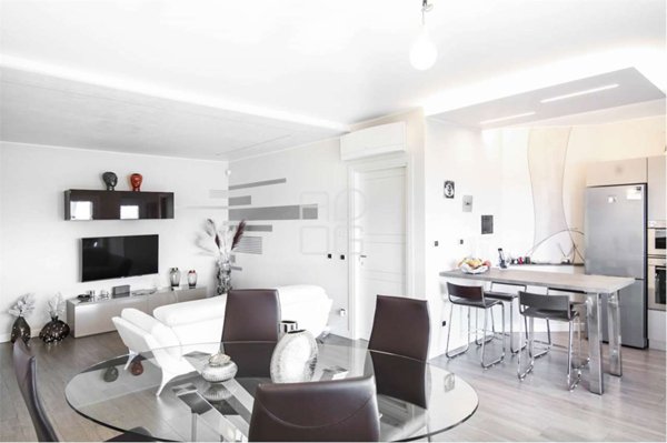 appartamento in vendita a Desenzano del Garda