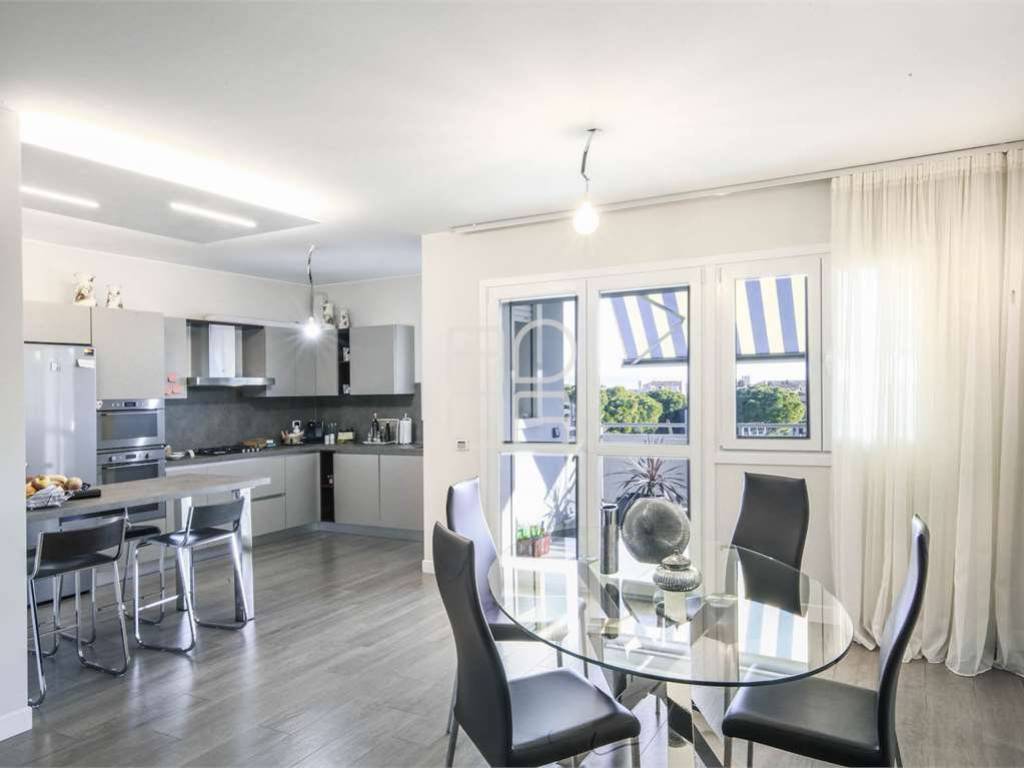 appartamento in vendita a Desenzano del Garda