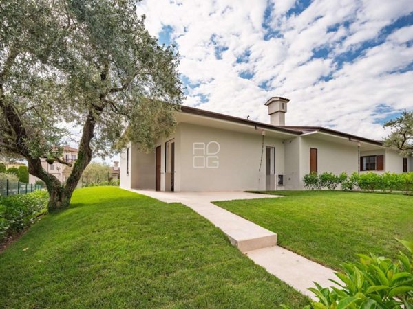 appartamento in vendita a Desenzano del Garda