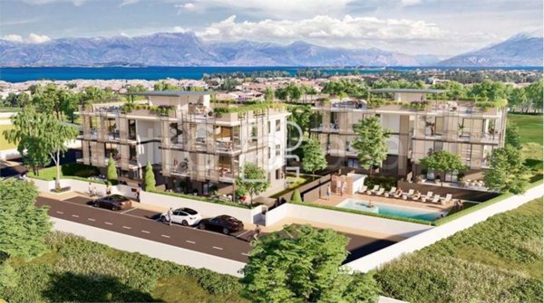 appartamento in vendita a Desenzano del Garda in zona Rivoltella