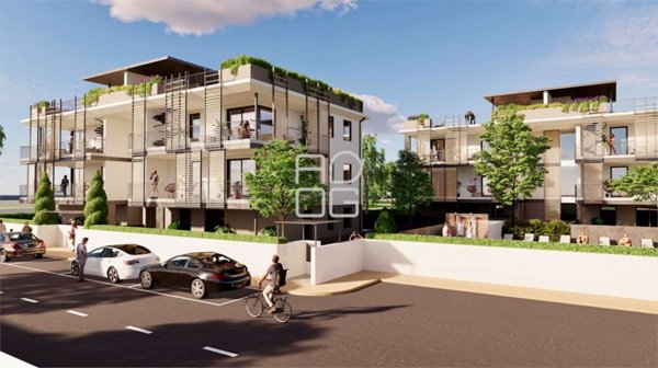appartamento in vendita a Desenzano del Garda in zona Rivoltella