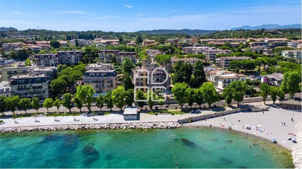appartamento in vendita a Desenzano del Garda