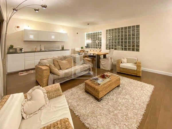 appartamento in vendita a Desenzano del Garda in zona Rivoltella