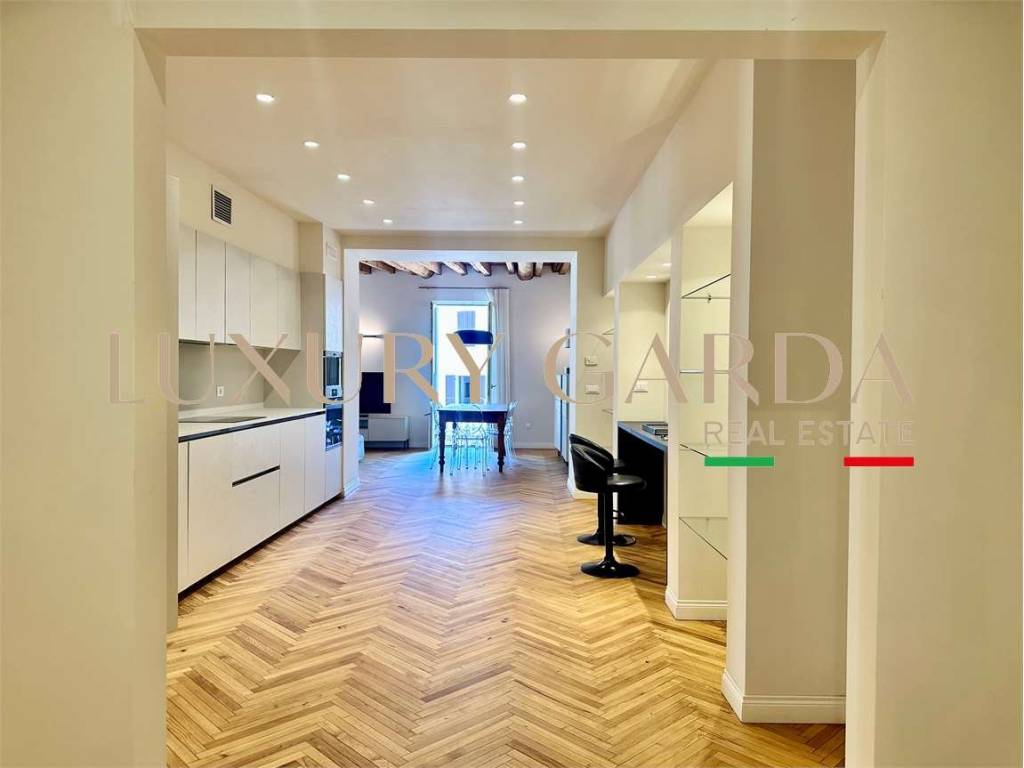 appartamento in vendita a Desenzano del Garda