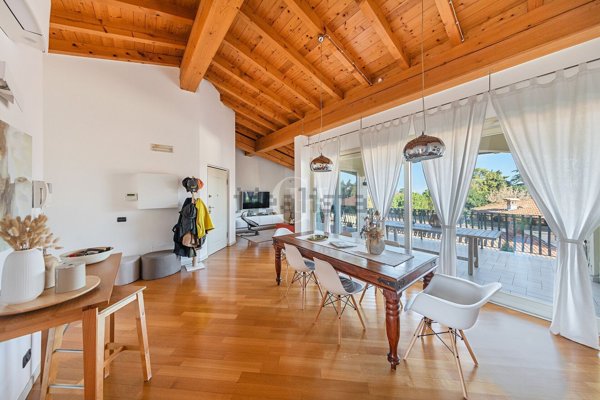 appartamento in vendita a Desenzano del Garda