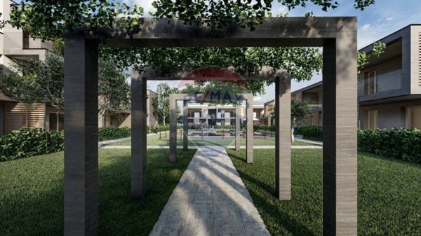 appartamento in vendita a Desenzano del Garda in zona Rivoltella