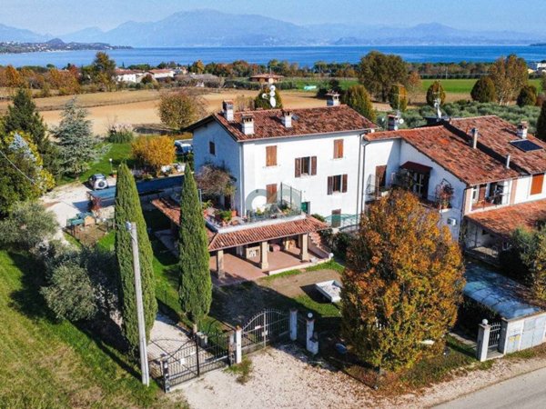 appartamento in vendita a Desenzano del Garda