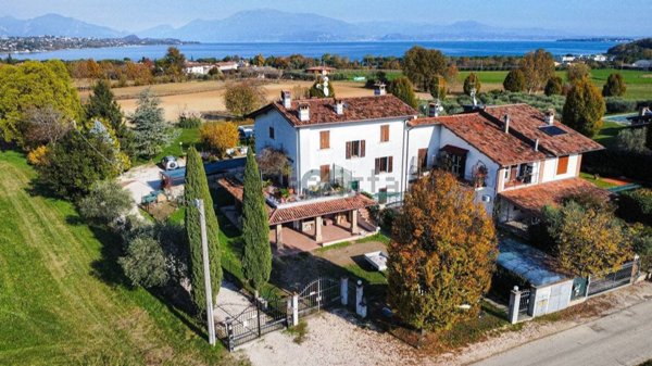 appartamento in vendita a Desenzano del Garda