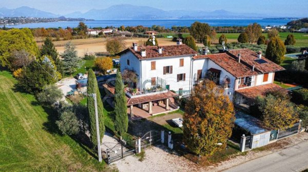 appartamento in vendita a Desenzano del Garda