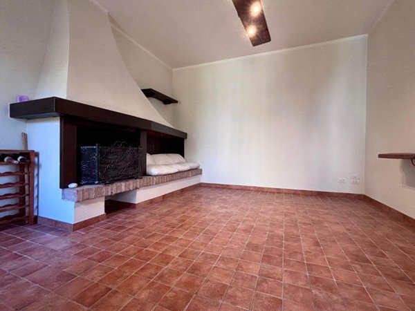 casa indipendente in vendita a Desenzano del Garda in zona San Pietro