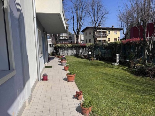 appartamento in vendita a Desenzano del Garda