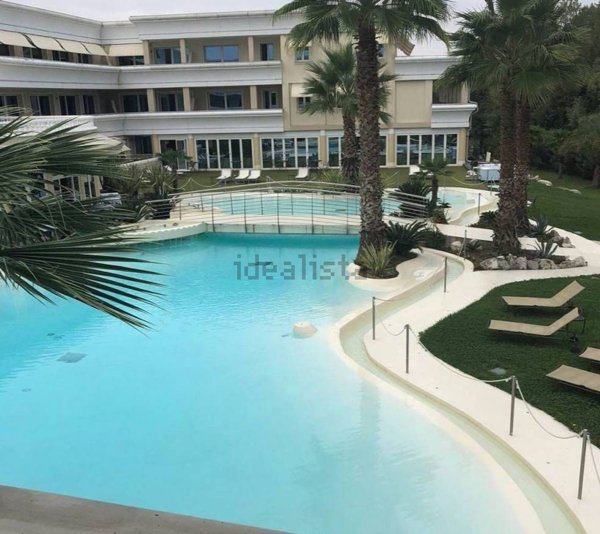 appartamento in vendita a Desenzano del Garda in zona Rivoltella