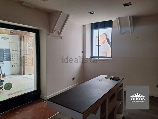 ufficio in vendita a Desenzano del Garda