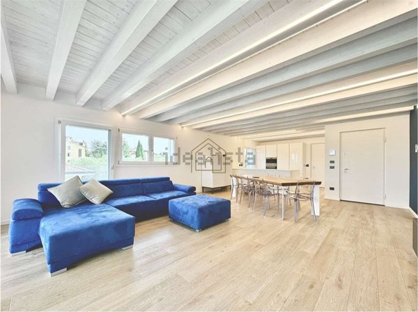 appartamento in vendita a Desenzano del Garda