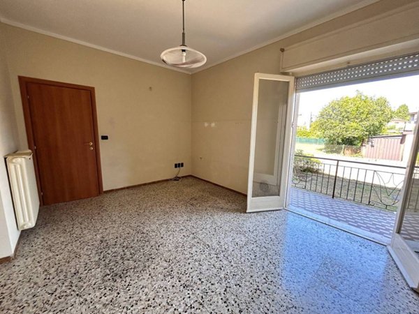 casa indipendente in vendita a Desenzano del Garda in zona Rivoltella