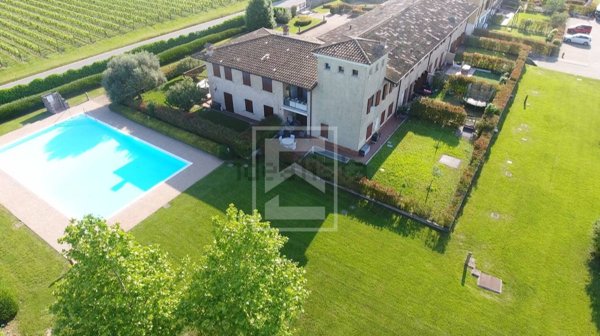 appartamento in vendita a Desenzano del Garda