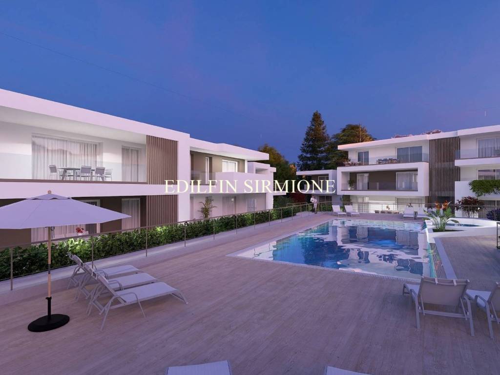 casa indipendente in vendita a Desenzano del Garda