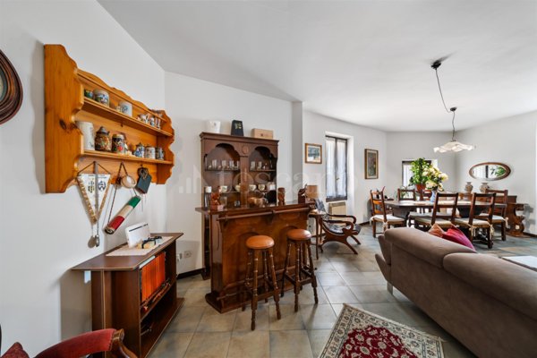 casa indipendente in vendita a Desenzano del Garda