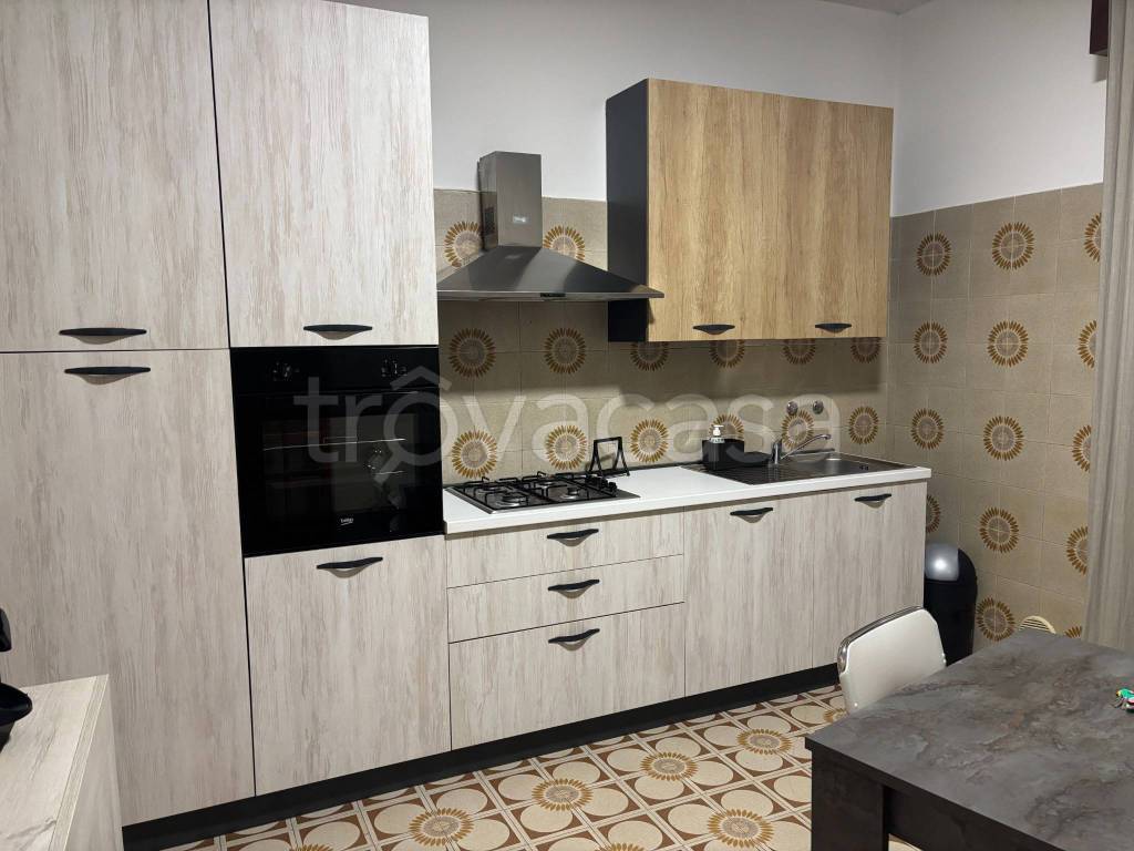 casa indipendente in vendita a Desenzano del Garda