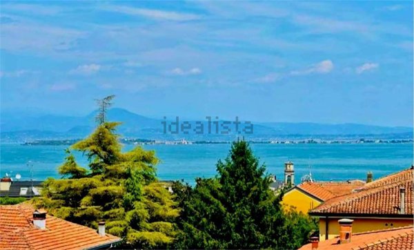 casa indipendente in vendita a Desenzano del Garda